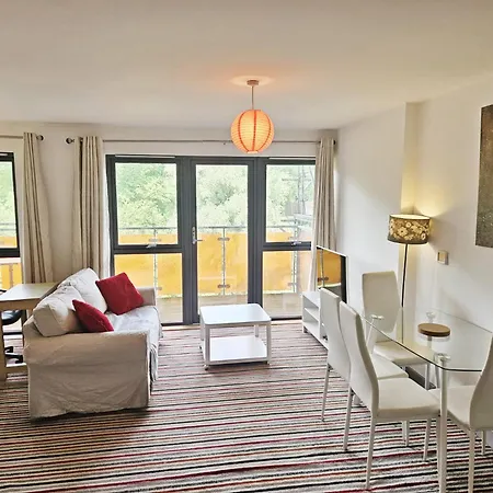 Apartment Creative Quarter Living 1br Flat At Paintworks Bristol