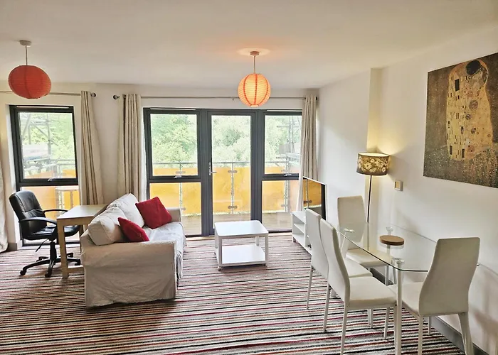 Apartment Creative Quarter Living 1br Flat At Paintworks Bristol