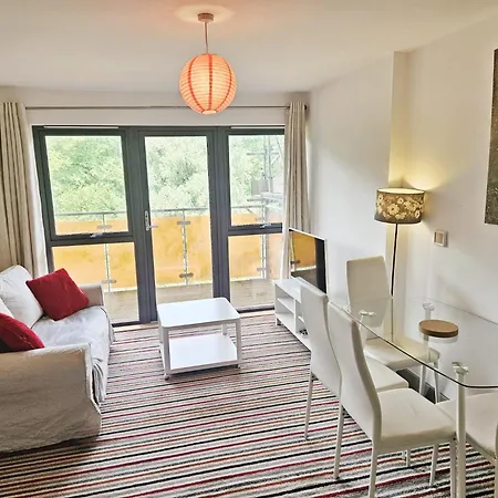Creative Quarter Living 1br Flat At Paintworks * Бристоль